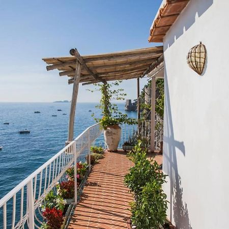 I Delfini Holiday House Позитано Екстериор снимка