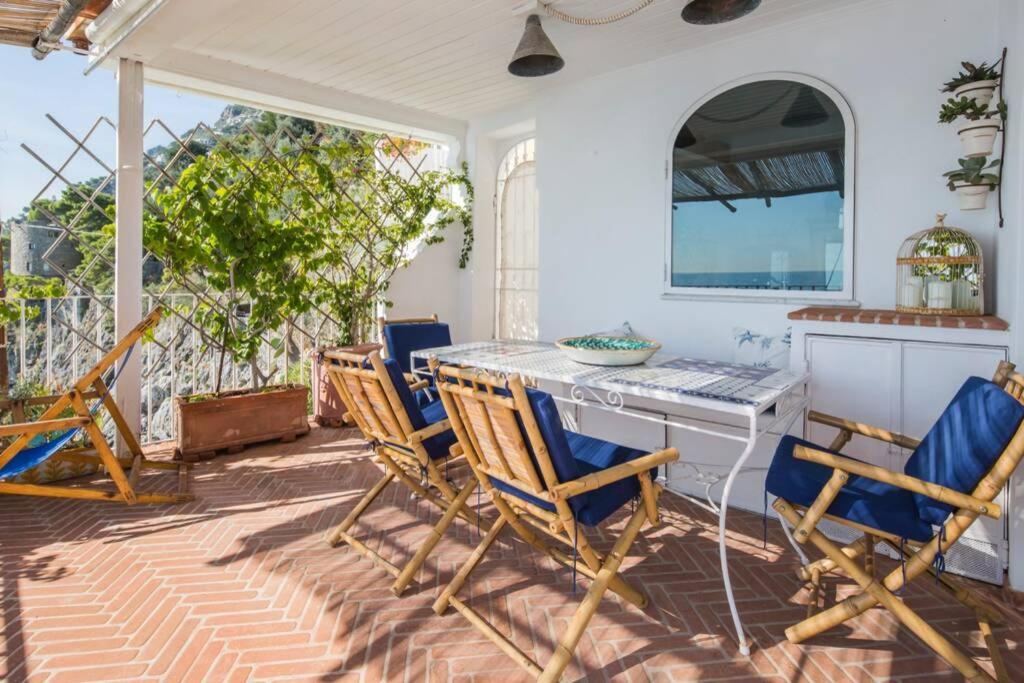 I Delfini Holiday House Позитано Екстериор снимка