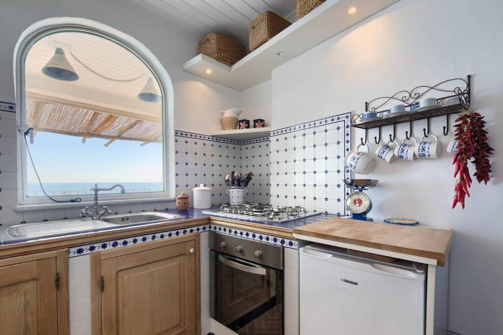 I Delfini Holiday House Позитано Екстериор снимка